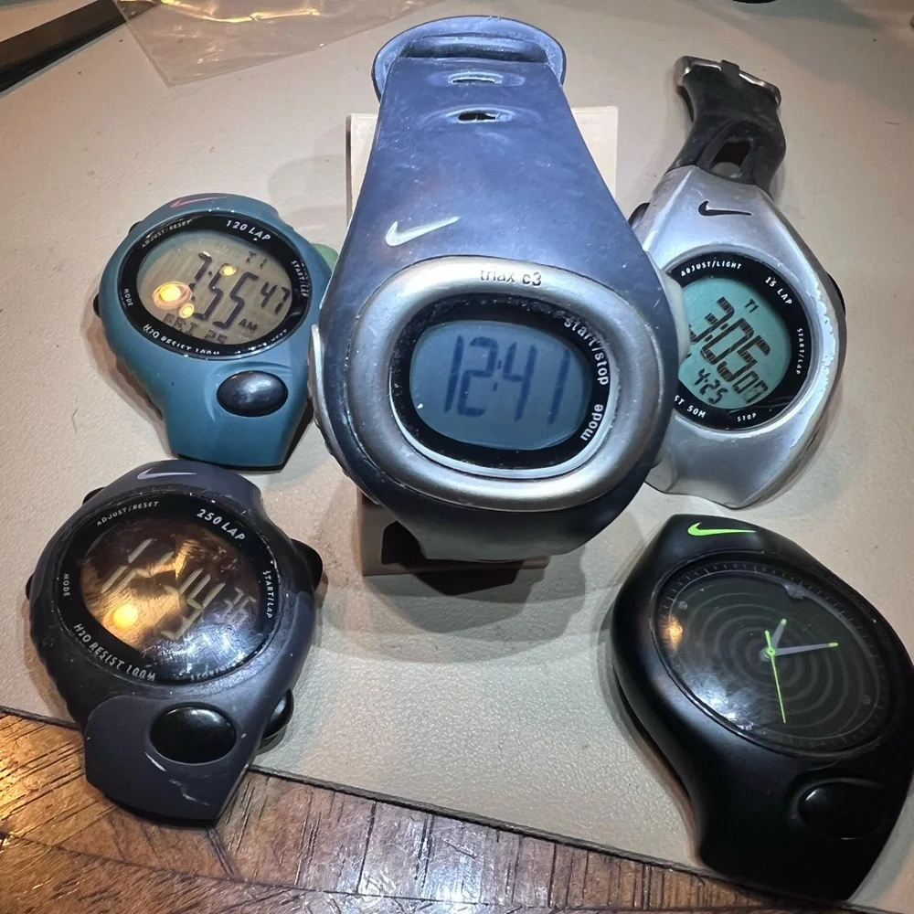 Lot of 5 Nike Watches-All Working *Send Offers* - Picture 1 of 3